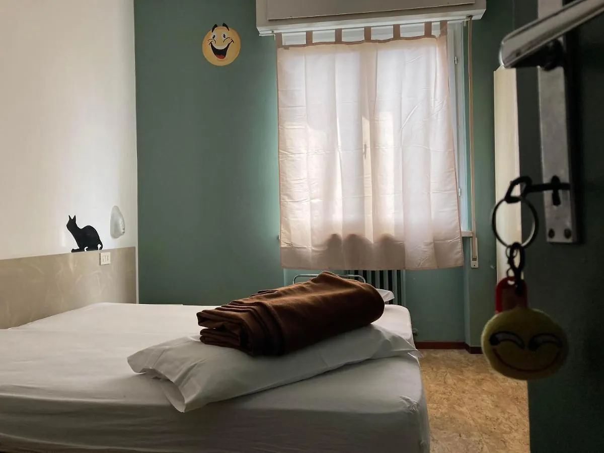 Route77 Hostel Toscolano Maderno 0*,